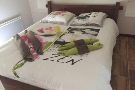 Chambre Zen Bed & Breakfast Panazol Bagian luar foto